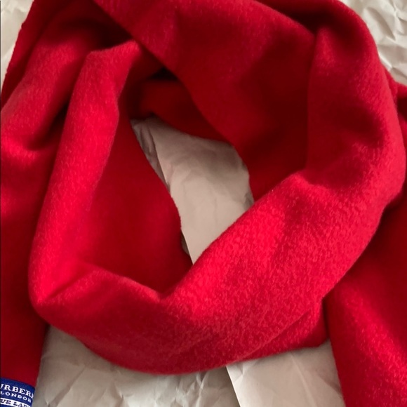 Burberry London blue label Red Scarf Unisex - Picture 8 of 9